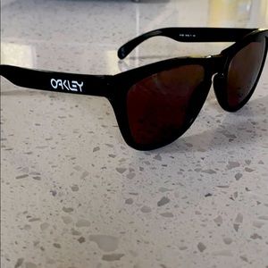 Oakley Frogskin Sunglasses